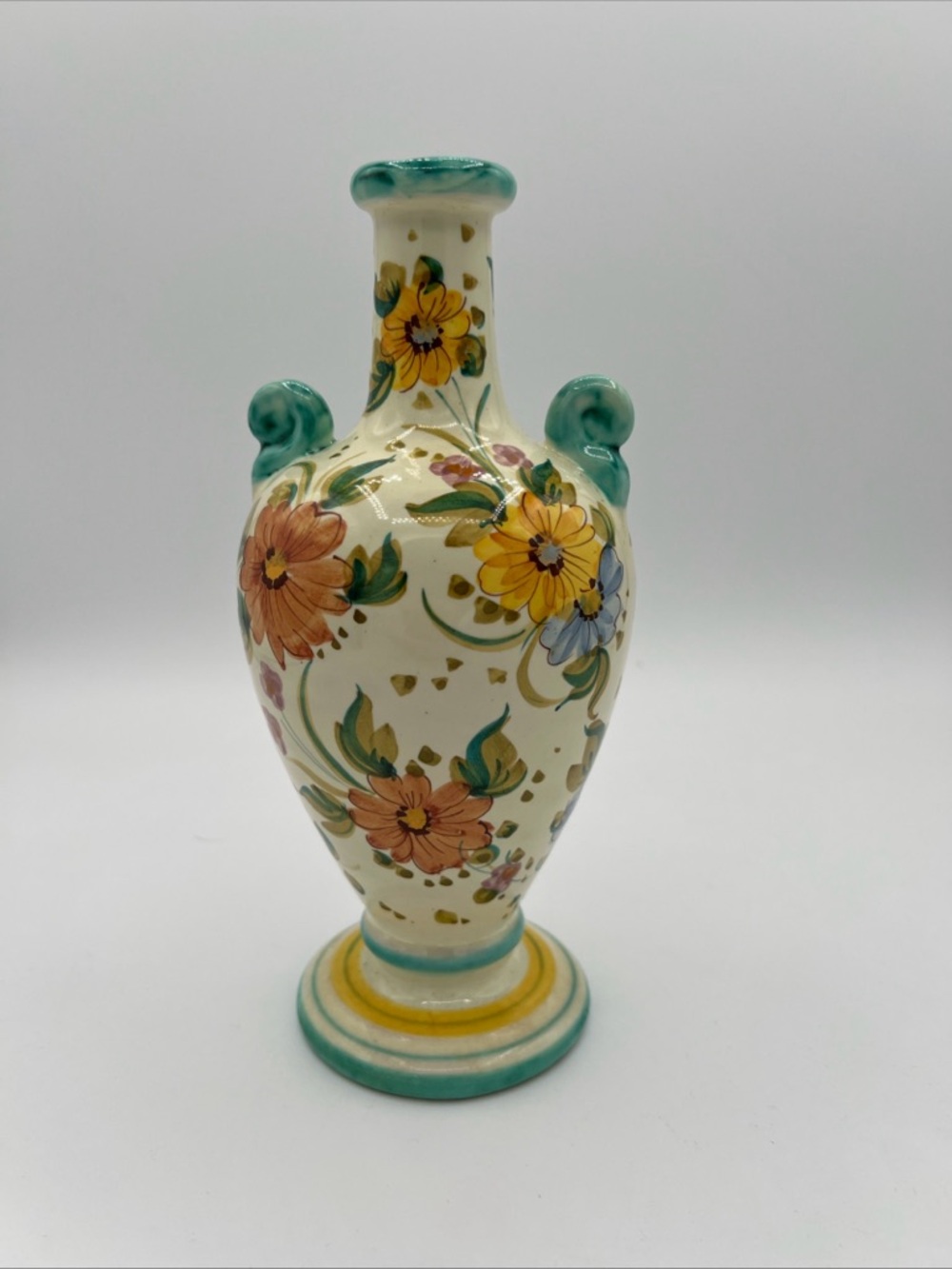 Deruta Italy hand painted floral vase - Picture 10 of 10